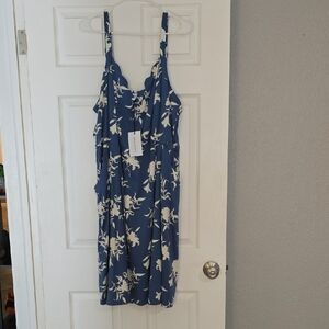41 Hawthorn Blue and White Floral Midi Dress